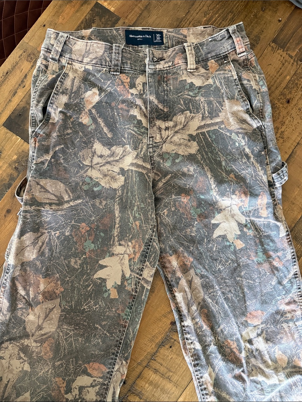 Abercrombie & Fitch Men's Leaf Camo Cargo Pants - Gray, Green, Brown